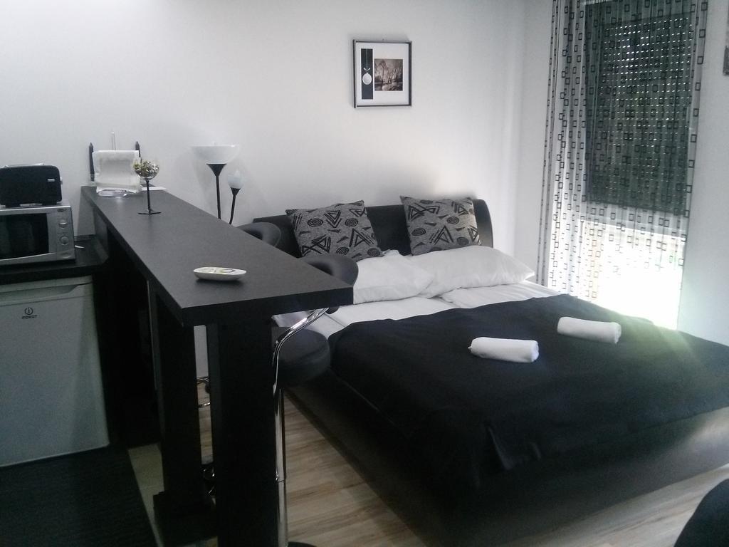 Feszek Apartman Debrecen Zimmer foto